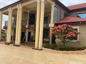 Beautiful 2-bed Apartment in Kumasi