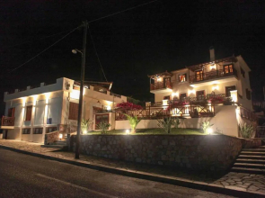 Pleoussa Studio and Apartments