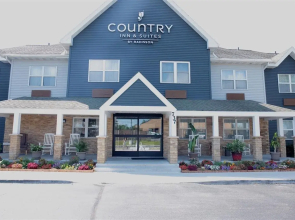 Country Inn & Suites by Radisson, Sparta, WI