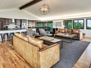 Bluff Mountain Estate