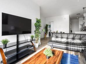 Luxury 2BR 30 Mins to Manhattan Evonify