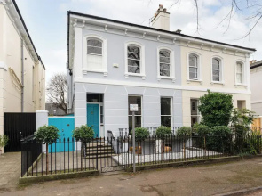 Stunning 2BD in the Heart of Cheltenham