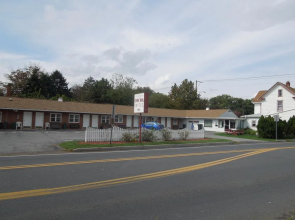 Cocoa Motel