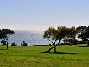 Casa Vale Do Lobo 832A - Charming Townhouse AC few minutes walk from Beach Praca