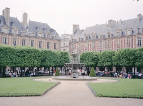 Le Marais - Beaubourg Apartment