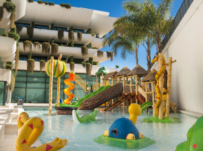 Hotel Deloix Aqua Center