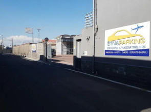 Etna Parking