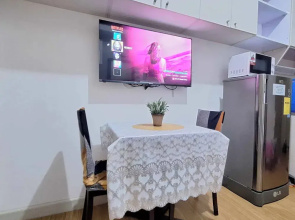 Homey 1BR With Balcony City View in Grace Res