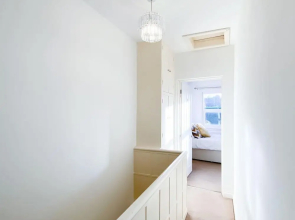 Central 4-bed House in Reading