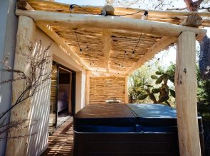 Le Hameau des Pesquiers Ecolodge, Curio Collection