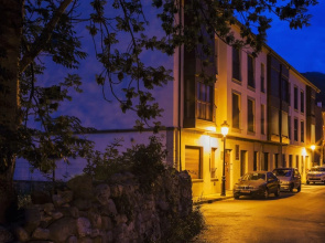 Apartamentos El Caxigu