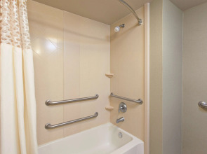 Hampton Inn & Suites Merced