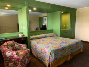 Inn On The Green