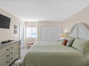 Gulf Shore Condo #605