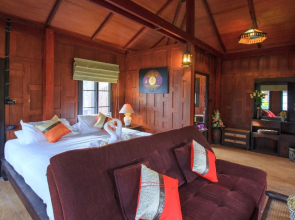 Lemon Tree Naturist Resort Naiharn Beach Phuket