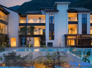Non Hills Resort Hotel