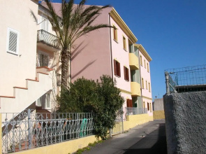 Apartment With one Bedroom in Moneta, With Furnished Balcony - 600 m F