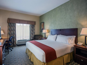 Holiday Inn Express & Suites Youngstown N (Warren/Niles) by IHG