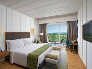 Holiday Inn Goa Candolim by IHG