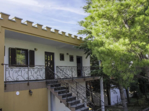 Five-Bedroom Holiday Home in Rovanjska
