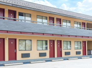Days Inn by Wyndham Pittsburgh-Harmarville