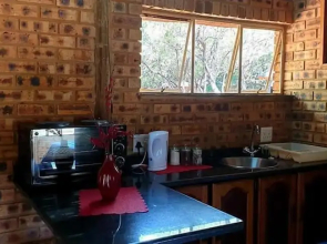 Unathi Game Lodge