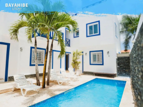 Tribe Inn & Rooftop Lounge