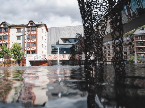 Font Andorra Hostel by Nexta