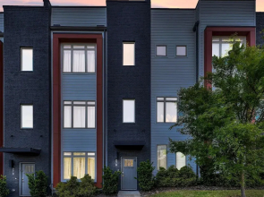 New Rooftop With City Views Game Room DT Nash