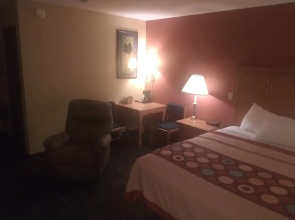 Super 8 Baxter/Brainerd Area
