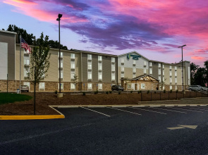 WoodSpring Suites Roanoke