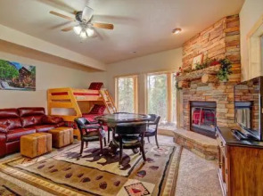 Grand Moose Lodge Home