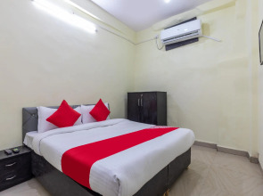 OYO 44037 Shree Palace