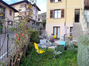 Casa La Pief 2 Rosso by Gardadomusmea