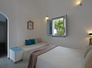 Perissa Blue Dome Rooms