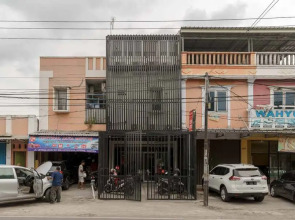 RedDoorz near Alun Alun Kota Serang