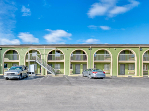 Sienna Inn Channelview, TX