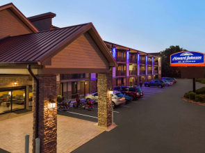 Howard Johnson by Wyndham Pigeon Forge