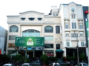 Hotel Diplomat Residency