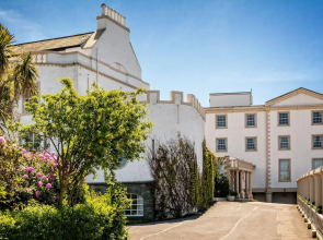 North West Castle Hotel