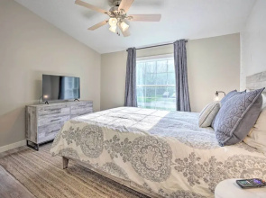 Breezy Coloma Getaway w/ Grill - 1 Mi to Beaches!
