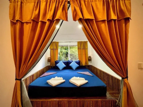 Rainbow Lodge