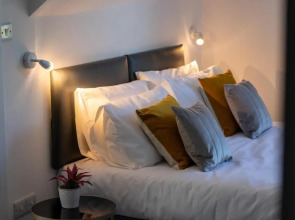 Fino Rooms