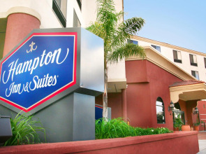 Hampton Inn & Suites Los Angeles Burbank Airport