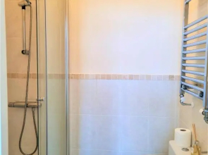 Central Apartments - Spacious 2 Beds