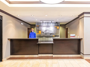 Holiday Inn Express & Suites Floresville, an IHG Hotel