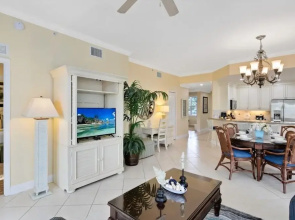 Luxury Golf Resort Located In Reunion Resort 3 Bedroom Condo by Redawning
