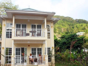 Mer Riviere Self Catering