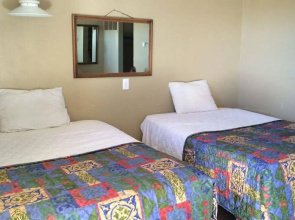 Roadrunner Motel