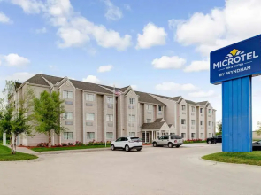 Microtel Inn & Suites By Wyndham Bellevue/Omaha